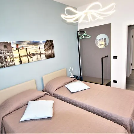 Ca' Monica Panoramic-canal View, Biennale Appartement *