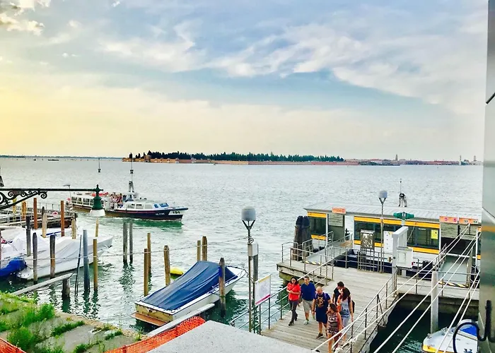 Ca' Monica Panoramic-canal View, Biennale アパート