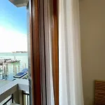Ca' Monica Panoramic-canal View, Biennale Apartman