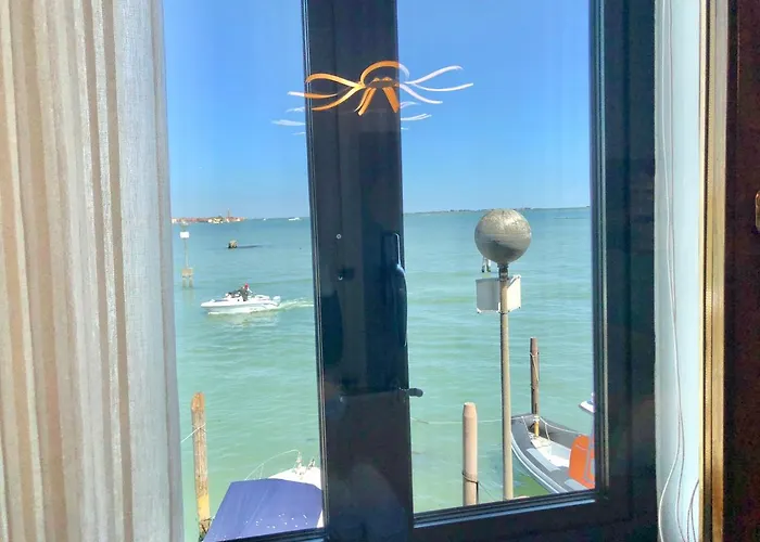 Ca' Monica Panoramic-canal View, Biennale Venecia