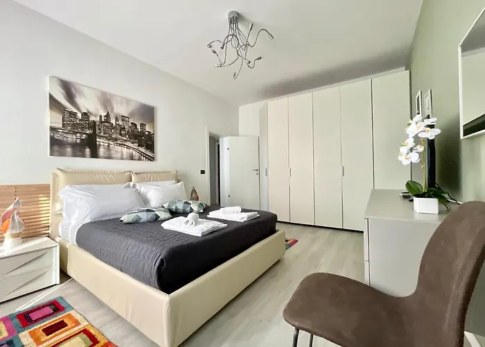 Ca' Monica Panoramic-canal View, Biennale Apartment *