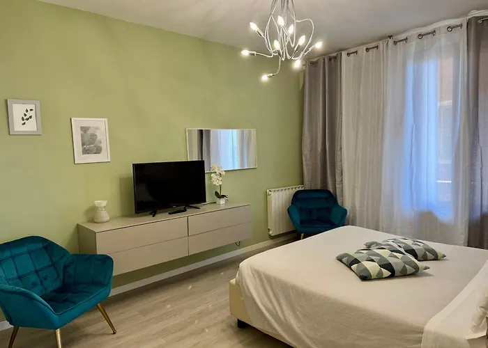 Ca' Monica Panoramic-canal View, Biennale Apartment *