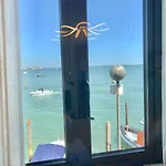 Ca' Monica Panoramic-canal View, Biennale ונציה