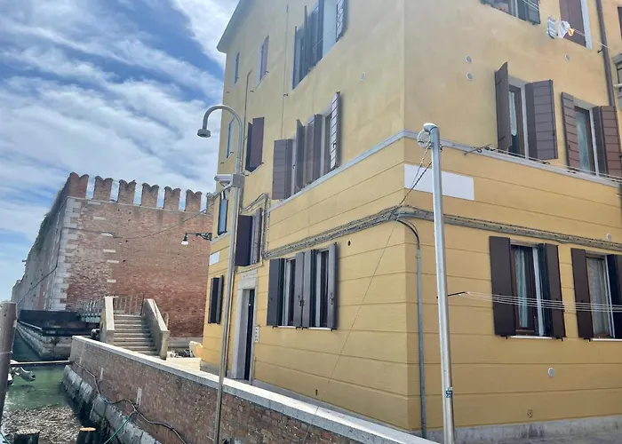 Ca' Monica Panoramic-canal View, Biennale Venetië